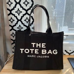 MARC JACOBS The TOTE Bag - Traveler Black